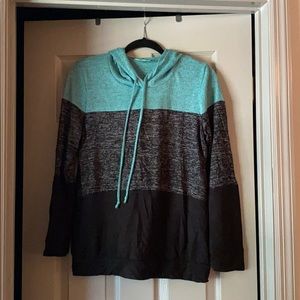 Color block hoodie - soft and lightweight